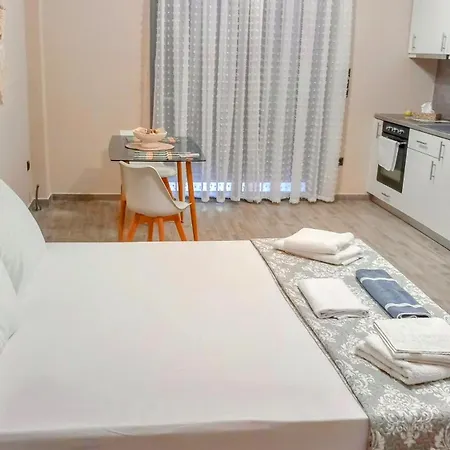 Jasmine Λευκάδα